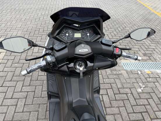 YAMAHA-TMAX YAMAHA-TMAX-2014
