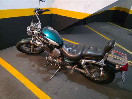 YAMAHA-VIRAGO XV 535-2001