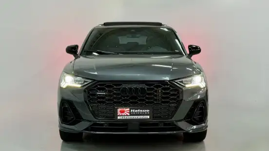 AUDI-Q3-2022