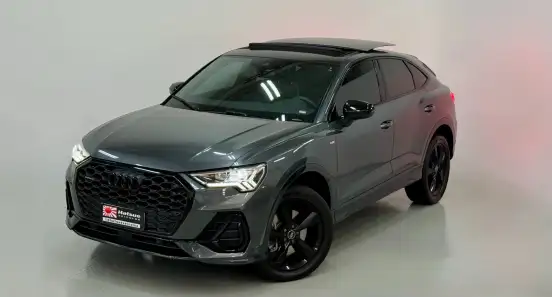 AUDI-Q3-2022