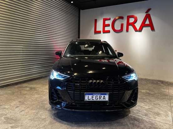 AUDI-Q3-2023