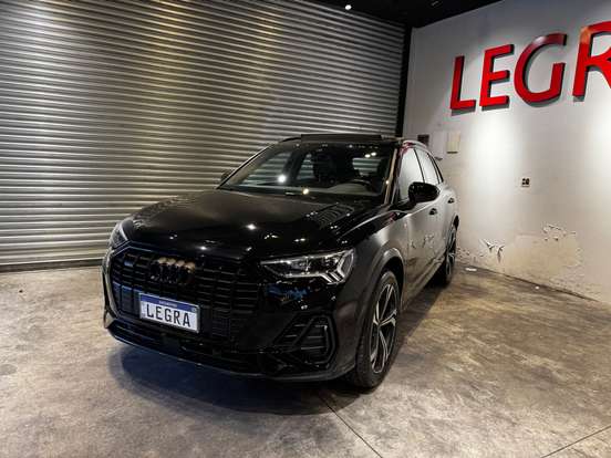 AUDI-Q3-2023