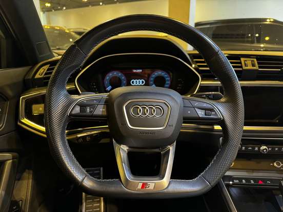 AUDI-Q3-2.0 40 TFSI GASOLINA PERFORMANCE BLACK QUATTRO TIPTRONIC AUDI-Q3-2023