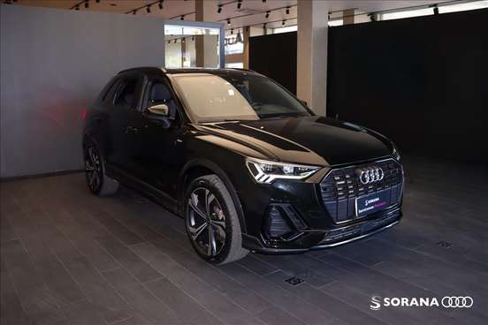 AUDI-Q3-2023