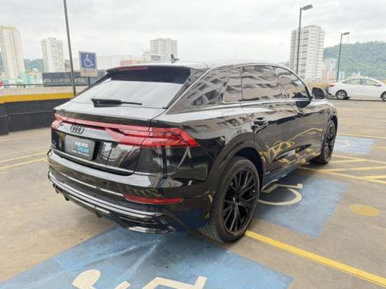 AUDI-Q8-3.0 TFSI GASOLINA PERFORMANCE BLACK QUATTRO TIPTRONIC AUDI-Q8-2019