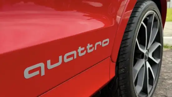 AUDI-RS Q3-2017