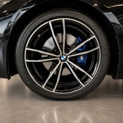 BMW-320i-2024