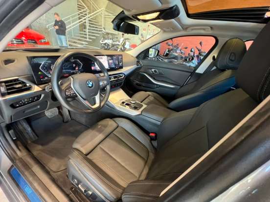 BMW-320i-2024