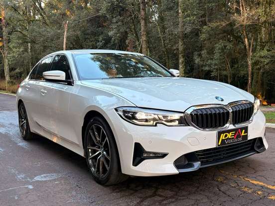 BMW-320i-2019