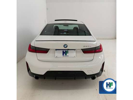 BMW-330e-2022