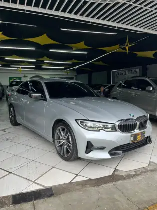 BMW 330i 2.0 16V TURBO GASOLINA SPORT AUTOMÁTICO