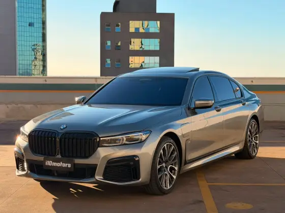 BMW 745Le 3.0 TWINPOWER HÍBRIDO M SPORT AUTOMÁTICO