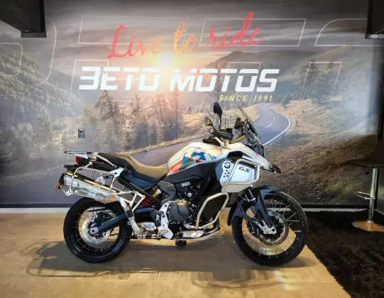 BMW F 900 GS ADVENTURE BMW F 900 GS ADVENTURE