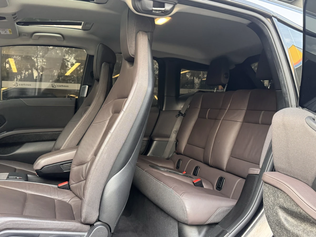BMW i3 — foto 8