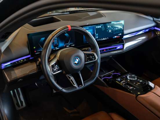 BMW-i5-ELÉTRICO XDRIVE60 M SPORT BMW-i5-2024