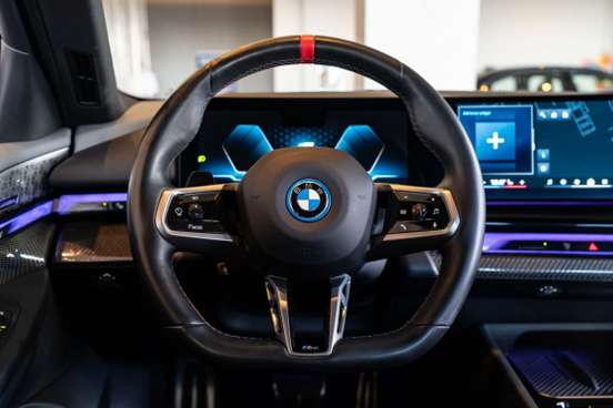 BMW-i5-2024
