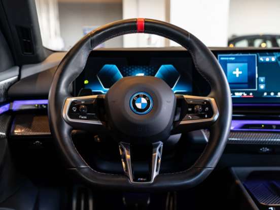 BMW-i5-ELÉTRICO XDRIVE60 M SPORT BMW-i5-2024