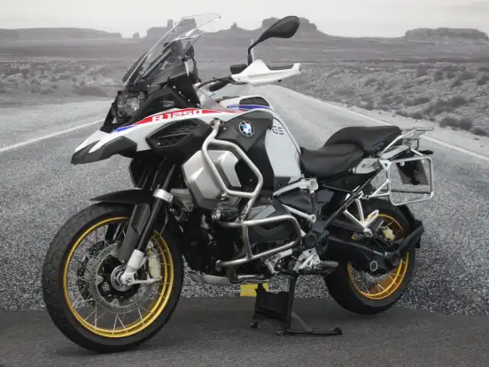 BMW-R 1250 GS ADVENTURE PREMIUM RALLYE BMW-R 1250 GS ADVENTURE PREMIUM RALLYE-2023