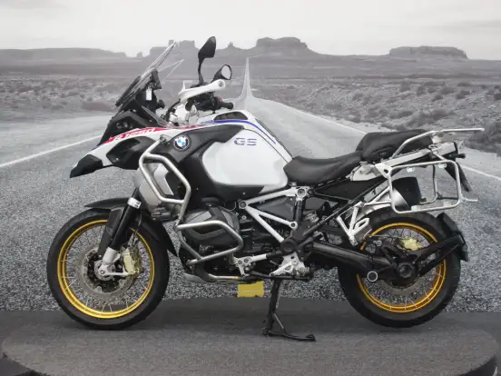 BMW-R 1250 GS ADVENTURE PREMIUM RALLYE BMW-R 1250 GS ADVENTURE PREMIUM RALLYE-2023