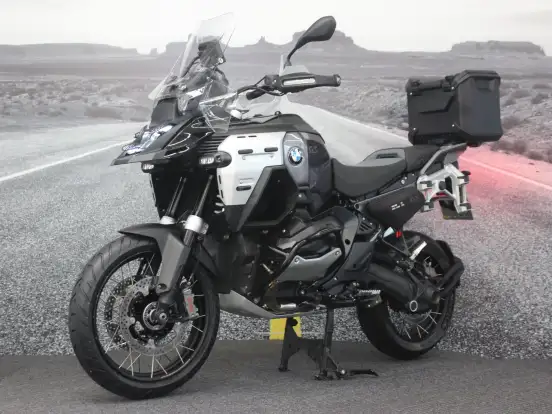 BMW-R 1300 GS ADVENTURE TRIPLE BLACK BMW-R 1300 GS ADVENTURE TRIPLE BLACK-2025