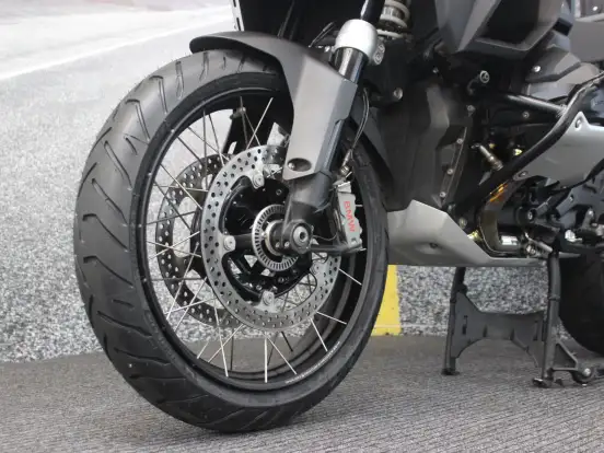 BMW-R 1300 GS ADVENTURE TRIPLE BLACK BMW-R 1300 GS ADVENTURE TRIPLE BLACK-2025