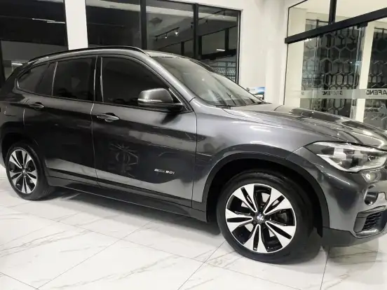 BMW-X1-2.0 16V TURBO ACTIVEFLEX SDRIVE20I 4P AUTOMÁTICO BMW-X1-2017