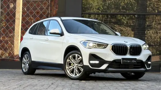 BMW X1 2.0 16V TURBO ACTIVEFLEX SDRIVE20I 4P AUTOMÁTICO BMW X1 2.0 16V TURBO ACTIVEFLEX SDRIVE20I 4P AUTOMÁTICO