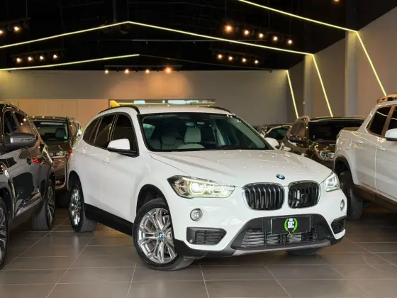 BMW X1 2.0 16V TURBO ACTIVEFLEX SDRIVE20I 4P AUTOMÁTICO BMW X1 2.0 16V TURBO ACTIVEFLEX SDRIVE20I 4P AUTOMÁTICO