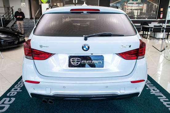 BMW-X1-2012