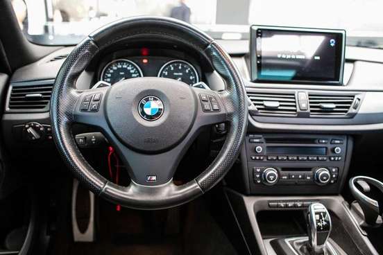 BMW-X1-2012