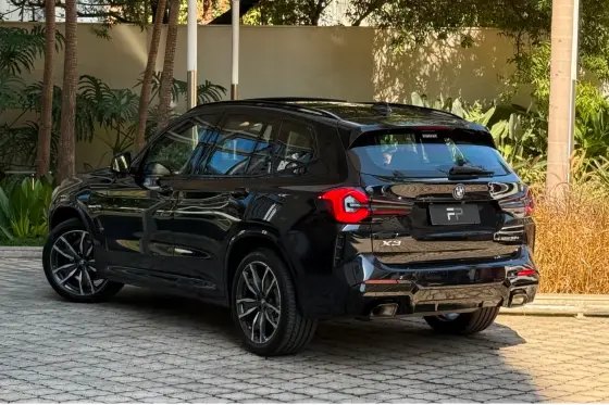 BMW X3 2.0 16V HÍBRIDO M SPORT XDRIVE30E STEPTRONIC BMW X3 2.0 16V HÍBRIDO M SPORT XDRIVE30E STEPTRONIC