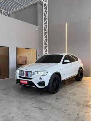 BMW X4 2.0 28I X LINE 4X4 16V TURBO GASOLINA 4P AUTOMÁTICO BMW X4 2.0 28I X LINE 4X4 16V TURBO GASOLINA 4P AUTOMÁTICO