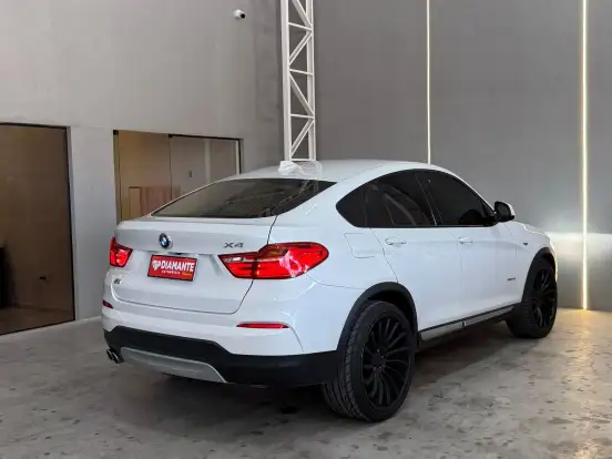 BMW-X4-2.0 28I X LINE 4X4 16V TURBO GASOLINA 4P AUTOMÁTICO BMW-X4-2016