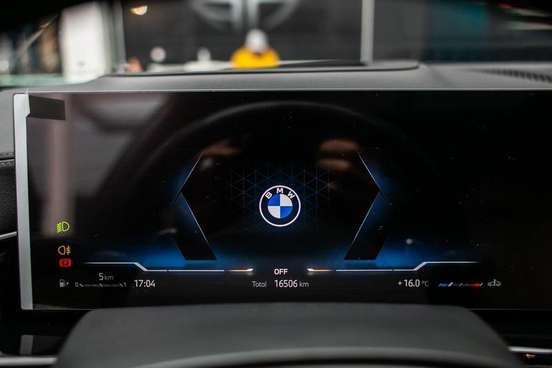 BMW-X7-2025