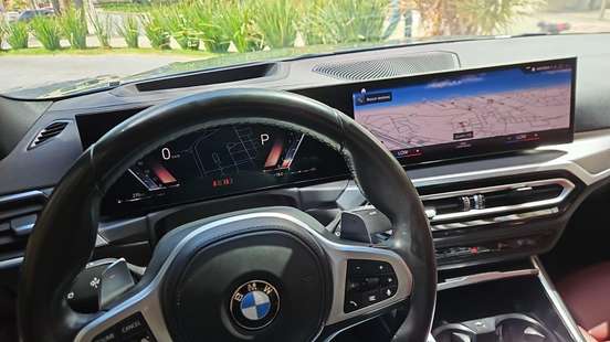 BMW-320i-2022