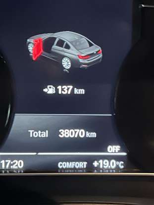 BMW-320i-2020