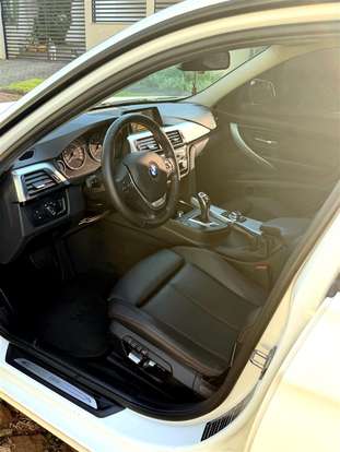 BMW-320i-2016