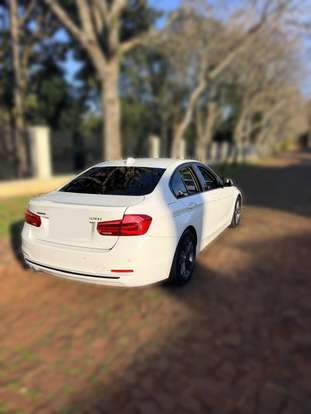 BMW-320i-2016
