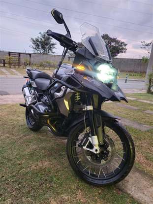 BMW-R 1250 GS PREMIUM TRIPLE BLACK BMW-R 1250 GS PREMIUM TRIPLE BLACK-2023