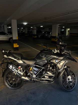 BMW-R 1250 GS PREMIUM TRIPLE BLACK-2023