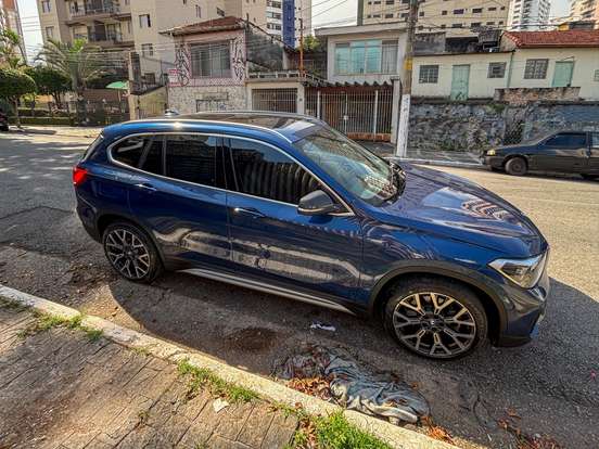 BMW-X1-2.0 16V TURBO ACTIVEFLEX SDRIVE20I X-LINE 4P AUTOMÁTICO BMW-X1-2022
