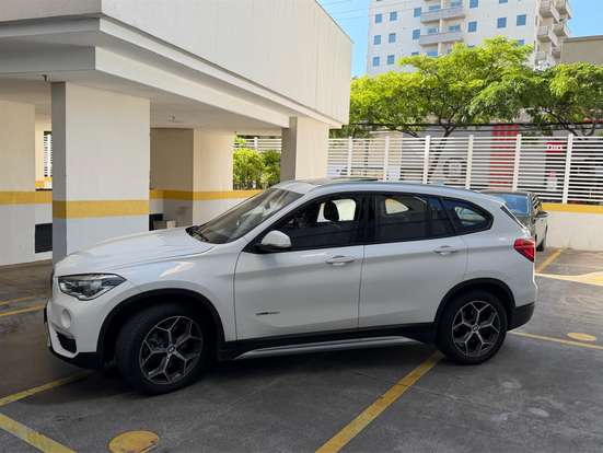 BMW-X1-2016