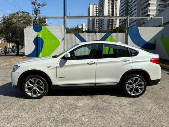 BMW-X4-2.0 28I X LINE 4X4 16V TURBO GASOLINA 4P AUTOMÁTICO BMW-X4-2018