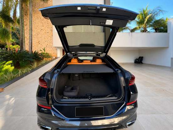 BMW-X6-3.0 TWINPOWER GASOLINA XDRIVE40I M SPORT AUTOMÁTICO BMW-X6-2023