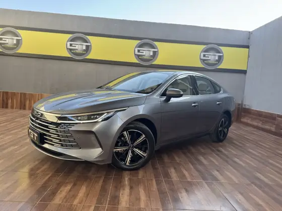 BYD KING 1.5 DM-I PHEV GS AUTOMÁTICO BYD KING 1.5 DM-I PHEV GS AUTOMÁTICO
