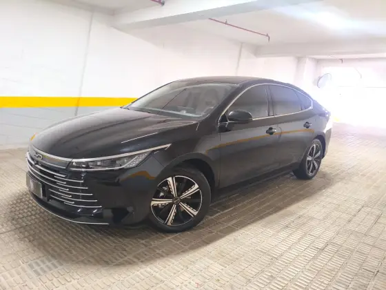BYD KING 1.5 DM-I PHEV GS AUTOMÁTICO BYD KING 1.5 DM-I PHEV GS AUTOMÁTICO
