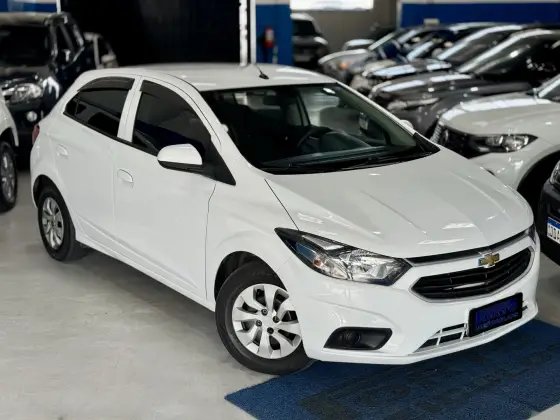 CHEVROLET ONIX 1.0 MPFI JOY 8V FLEX 4P MANUAL CHEVROLET ONIX 1.0 MPFI JOY 8V FLEX 4P MANUAL