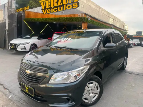 CHEVROLET ONIX 1.0 MPFI JOY 8V FLEX 4P MANUAL CHEVROLET ONIX 1.0 MPFI JOY 8V FLEX 4P MANUAL