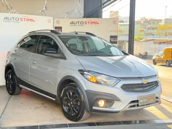CHEVROLET ONIX 1.4 MPFI ACTIV 8V FLEX 4P AUTOMÁTICO