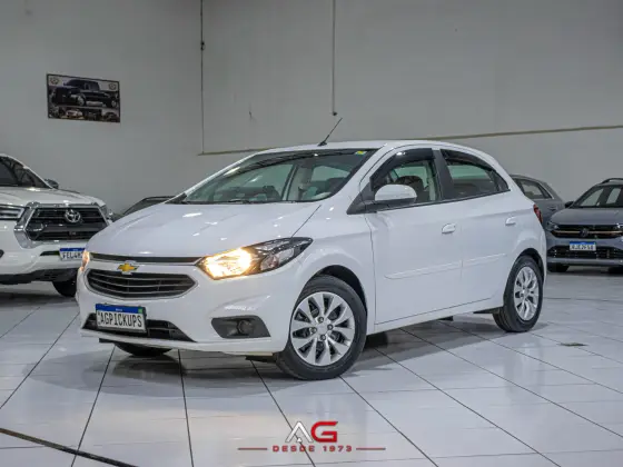 CHEVROLET ONIX 1.4 MPFI LT 8V FLEX 4P MANUAL CHEVROLET ONIX 1.4 MPFI LT 8V FLEX 4P MANUAL